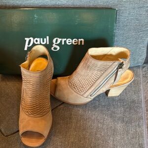Paul Green Tan Heeled Boots with Sophisticated Design